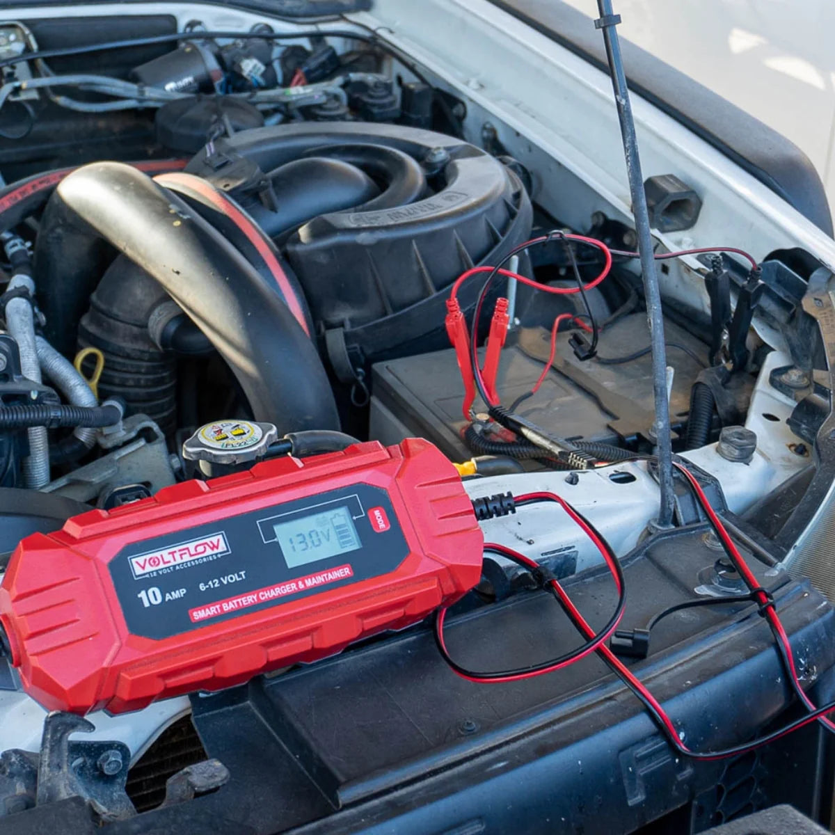 Voltflow 10Amp Smart Battery Charger & Maintainer 6-12V 10-Stage Lithium Capable
